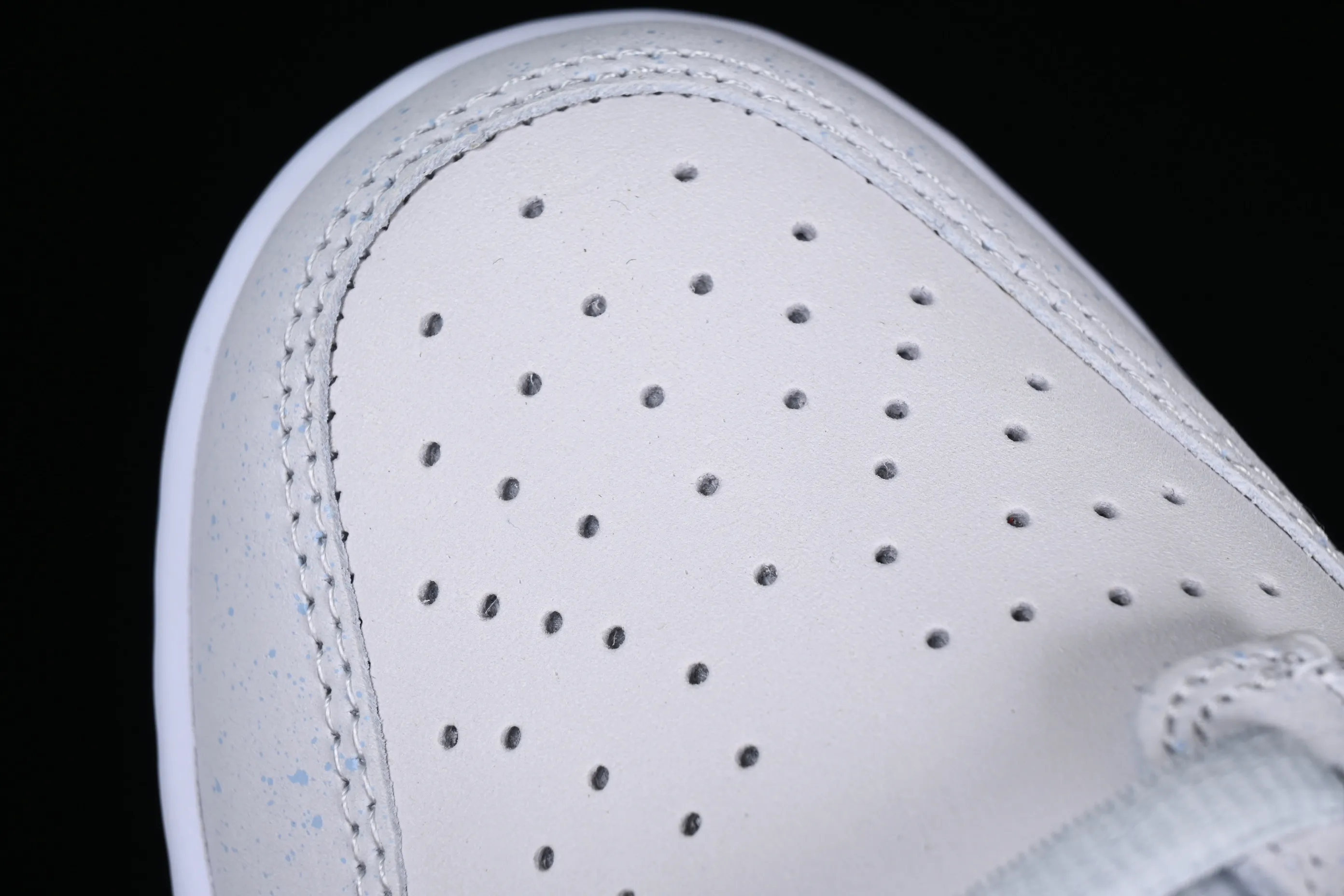 All Categories Nk SB Dunk Series Nk SB Dunk Low Low-top sneakers C version Concepts x Nk Dunk Low Pro SB "White lobster" full-layer white lobster SB low-top sports and leisure sneakers FD8776-100